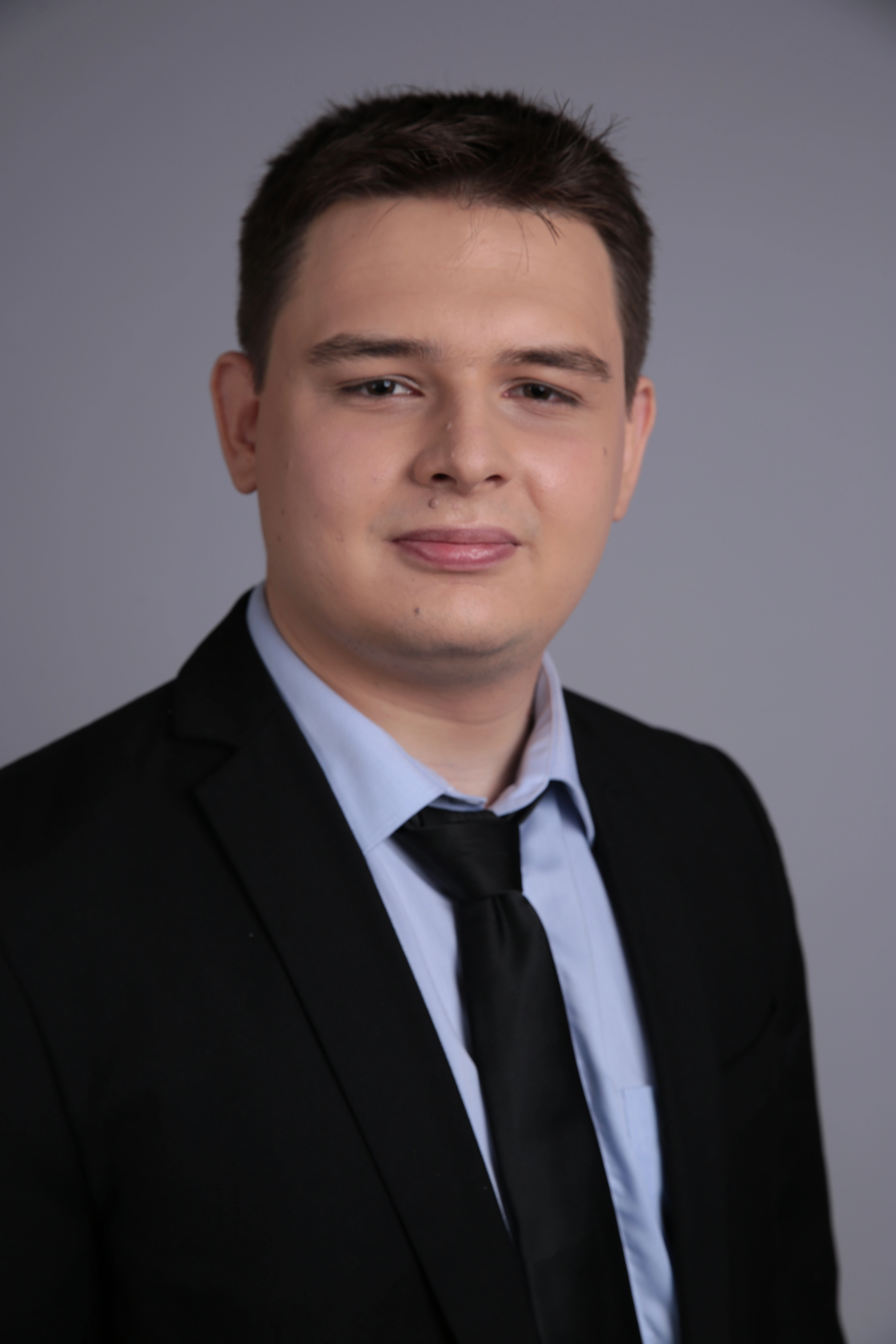 Portrait professionnel de Damien Marquet, expert en cybersécurité